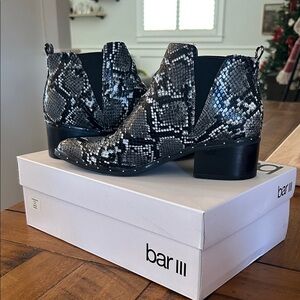 Bar III Women's Black and Gray Snake Print Ankle Boots